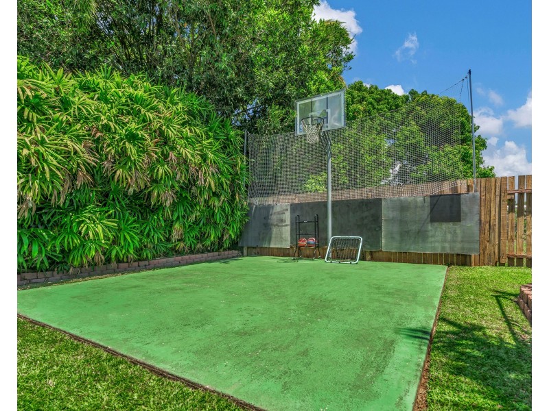 21 Dunbar Street, Mooroobool QLD 4870