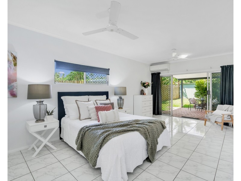 21 Dunbar Street, Mooroobool QLD 4870