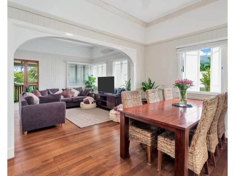 30 Rowe Street, Earlville QLD 4870