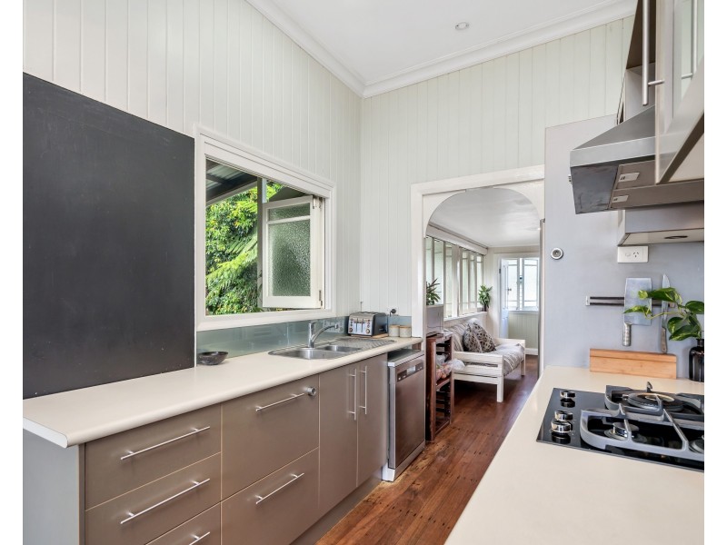 30 Rowe Street, Earlville QLD 4870