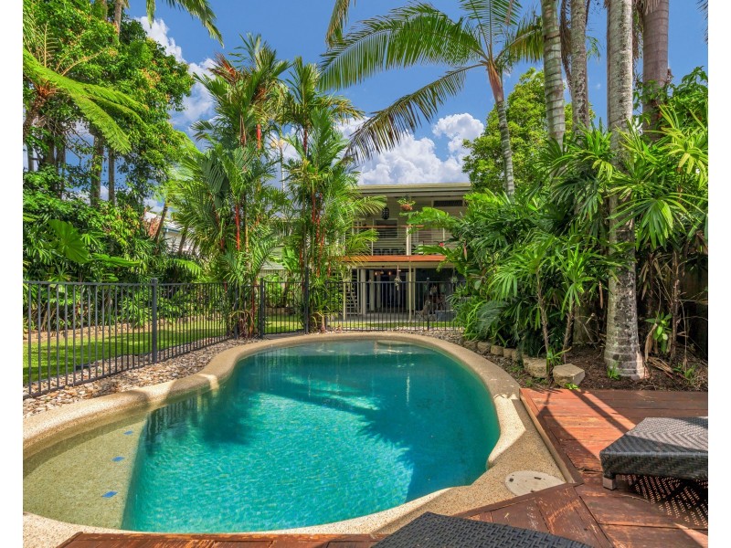 30 Rowe Street, Earlville QLD 4870