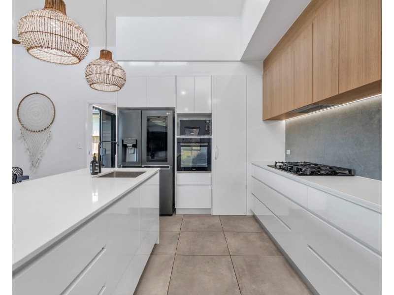 138 Charringa Link, Smithfield QLD 4878