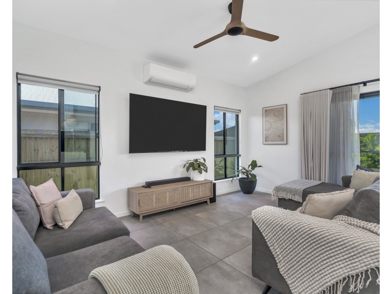 138 Charringa Link, Smithfield QLD 4878