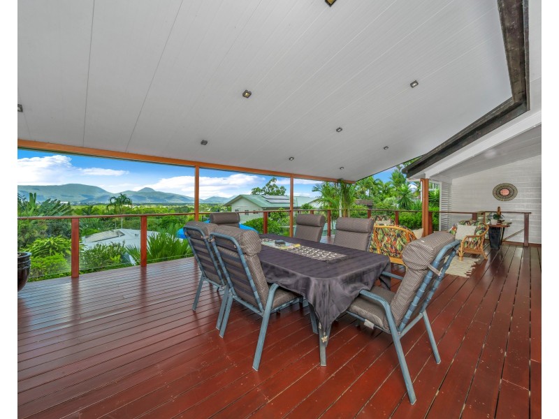 3 Julian Close, Mooroobool QLD 4870