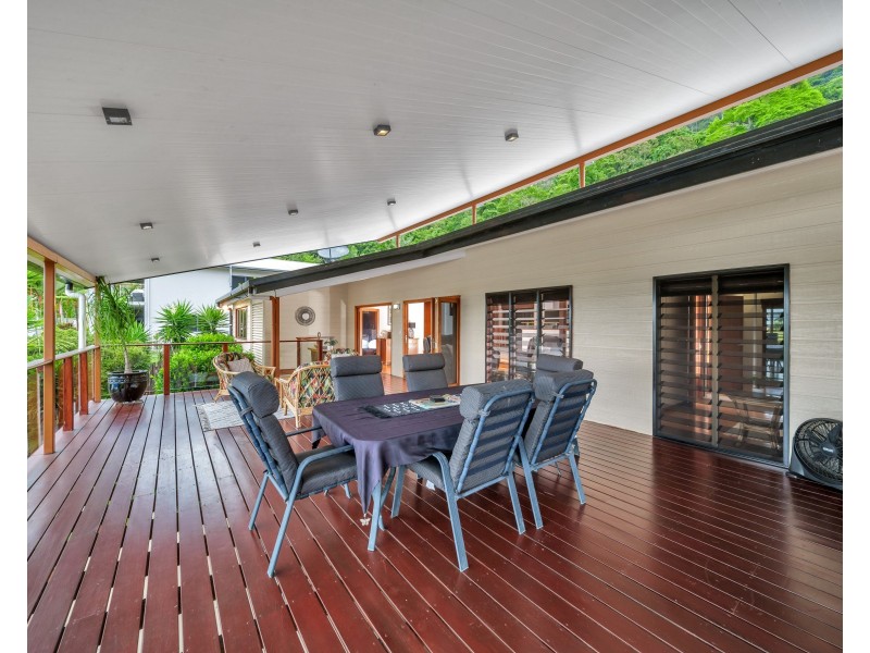3 Julian Close, Mooroobool QLD 4870