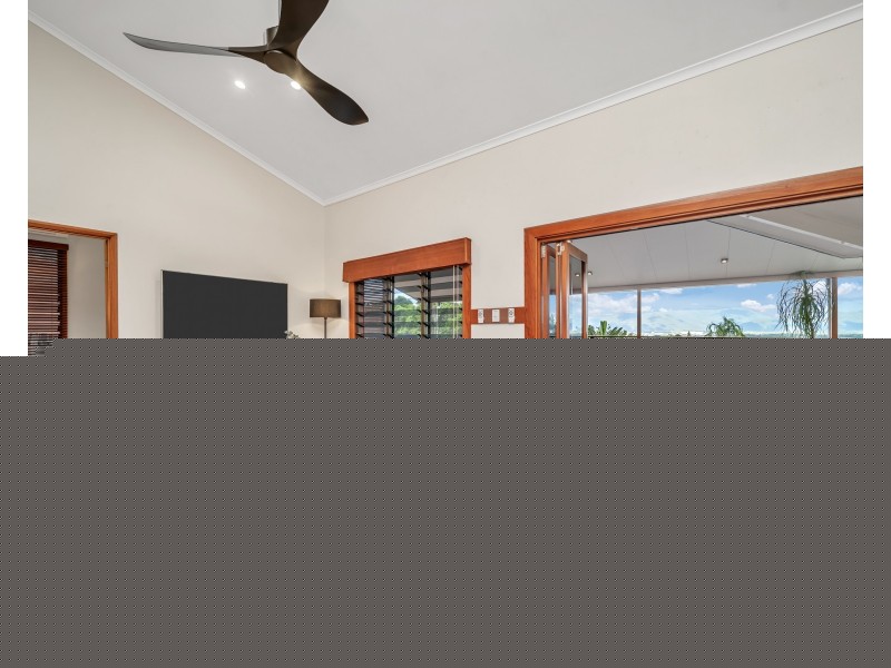 3 Julian Close, Mooroobool QLD 4870