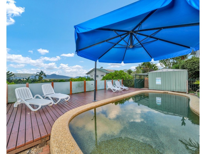3 Julian Close, Mooroobool QLD 4870