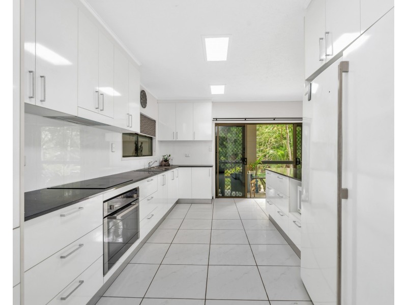 28 Luff Street, Hull Heads QLD 4854