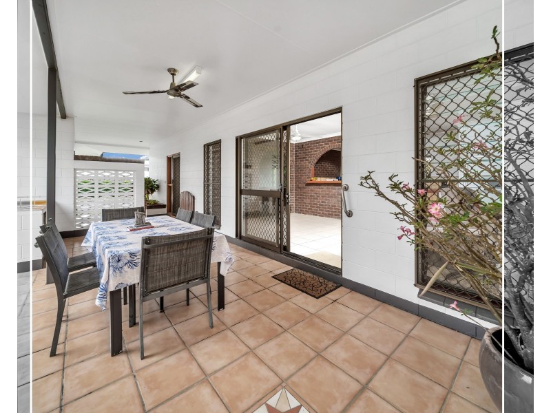 101 Upper Richardson Street, Whitfield QLD 4870