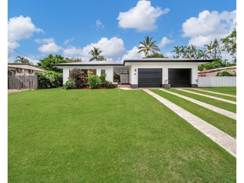 101 Upper Richardson Street, Whitfield QLD 4870