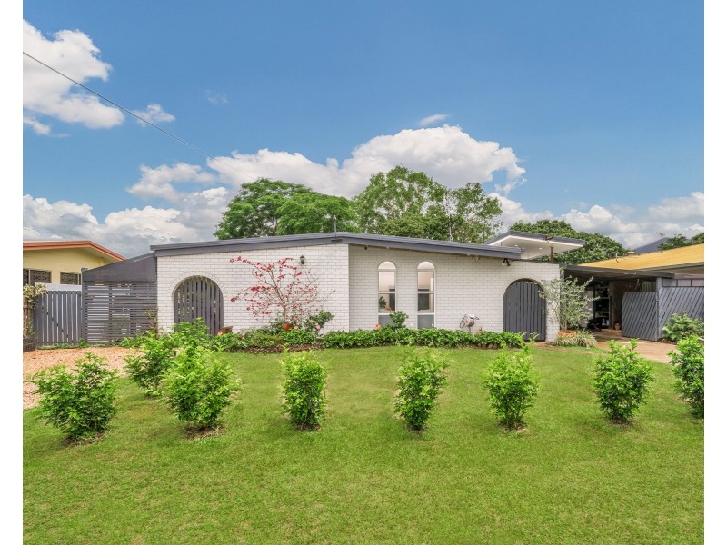 30 Buzacott Street, Gordonvale QLD 4865