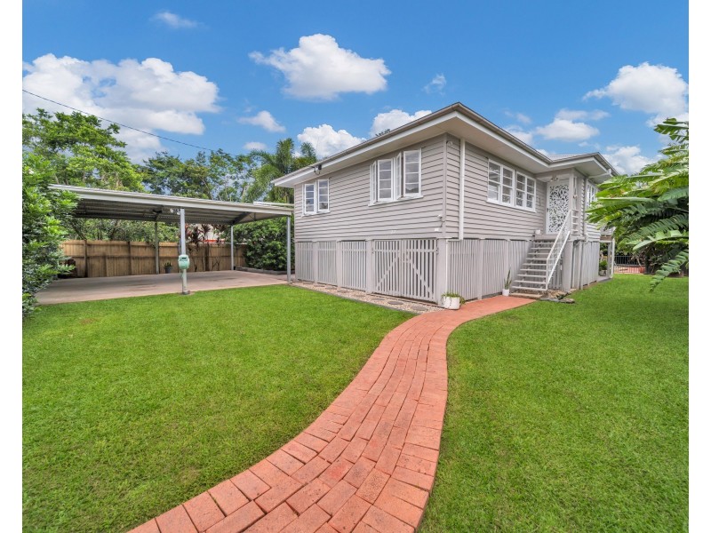 27 Cavendish Street, Earlville QLD 4870