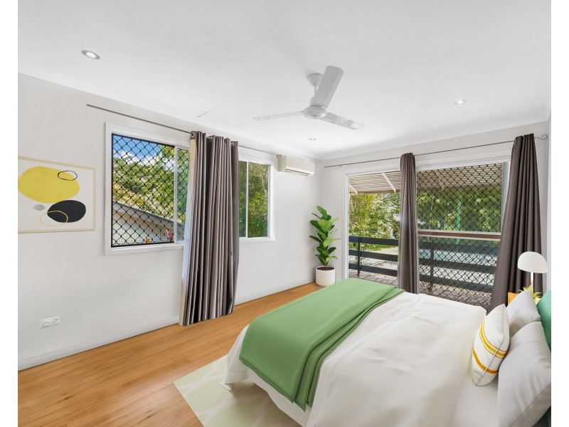 42 Hayward Street, Mooroobool QLD 4870