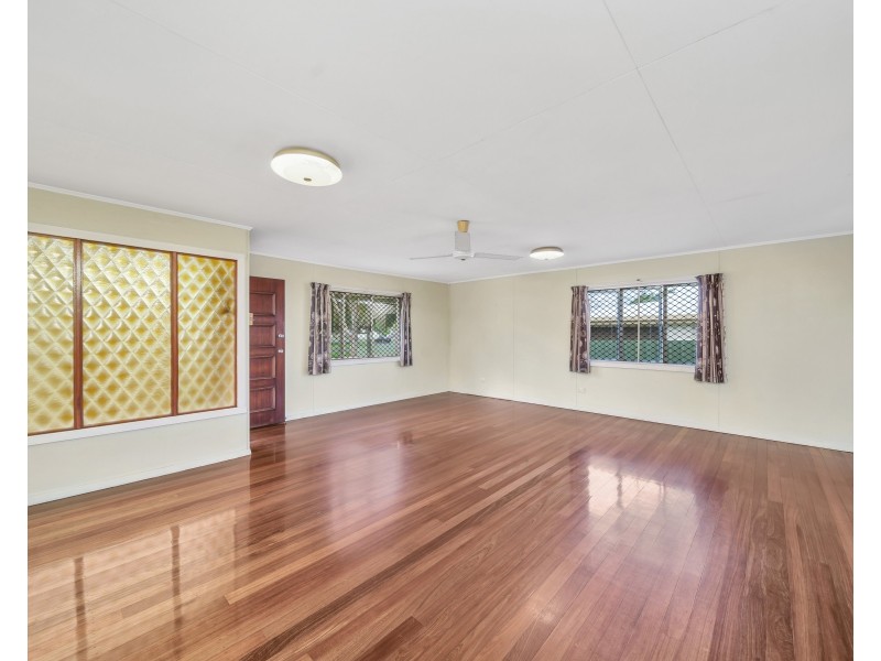 86 Boland Street, Westcourt QLD 4870