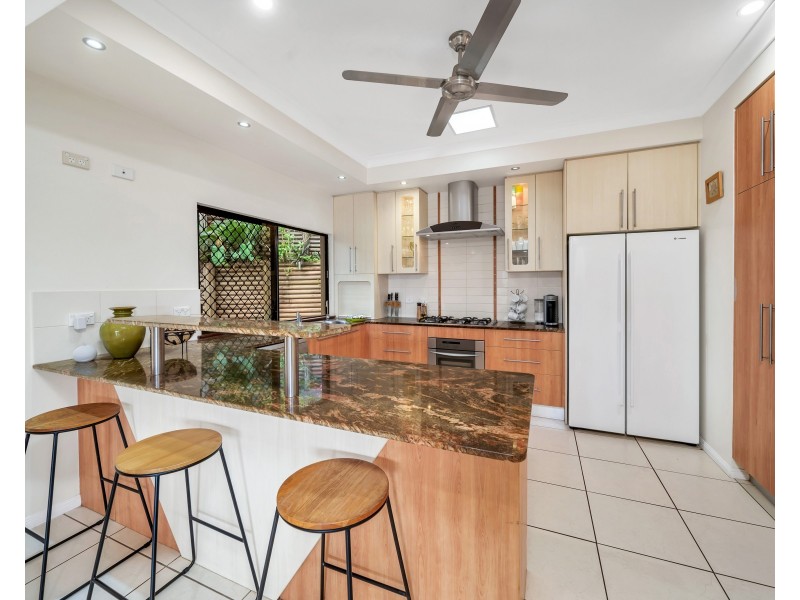 3 Caleb Court, Mooroobool QLD 4870