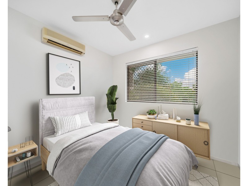 21/351 Lake Street, Cairns North QLD 4870