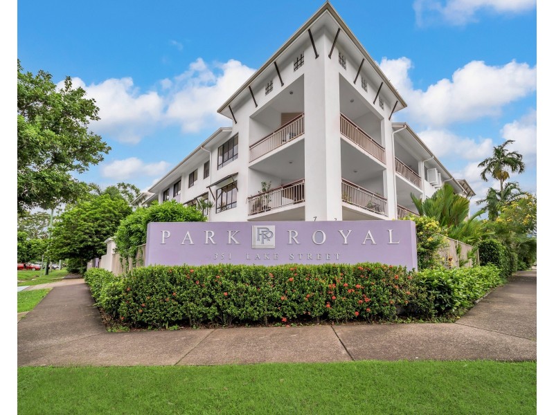 21/351 Lake Street, Cairns North QLD 4870
