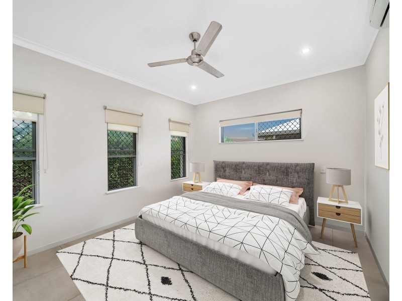 96 Springbrook Avenue, Redlynch QLD 4870