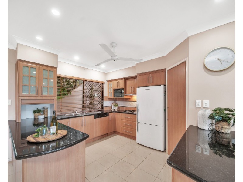 23 Minerva Avenue, Mooroobool QLD 4870