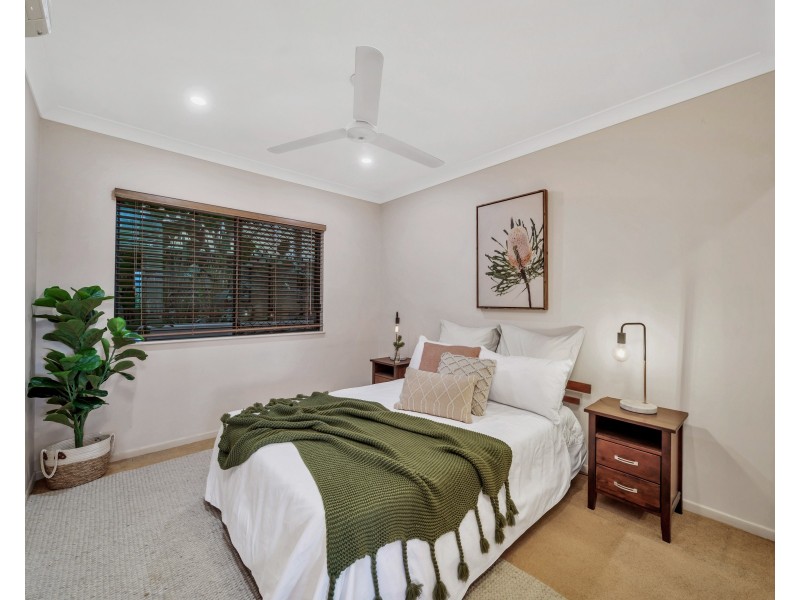 23 Minerva Avenue, Mooroobool QLD 4870