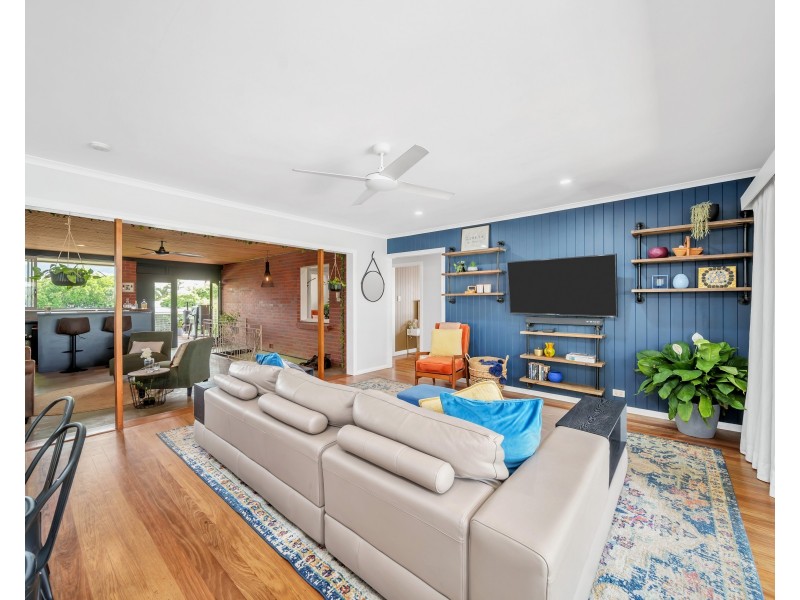 612 Bruce Highway, Woree QLD 4868