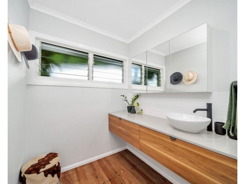 612 Bruce Highway, Woree QLD 4868