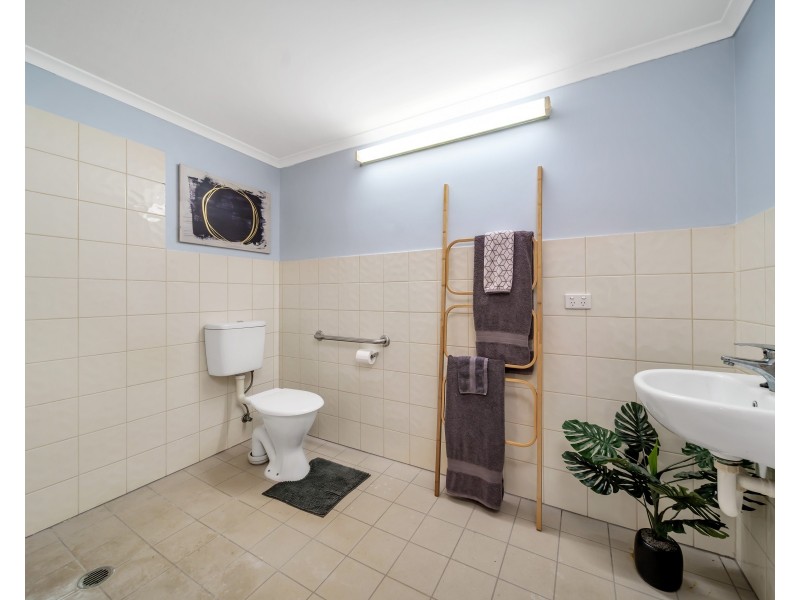 612 Bruce Highway, Woree QLD 4868