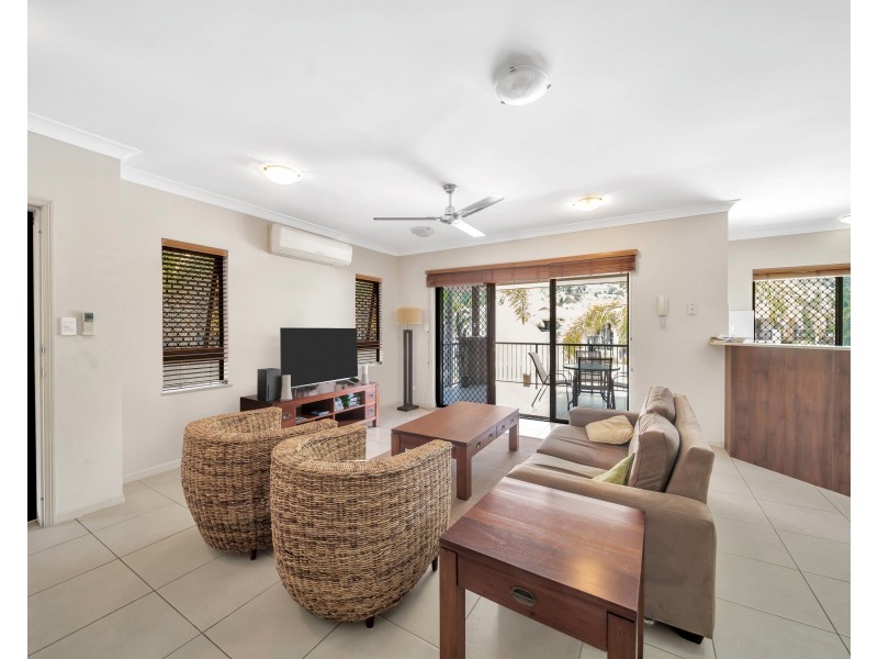 16/1-15 Robson Street, Mooroobool QLD 4870