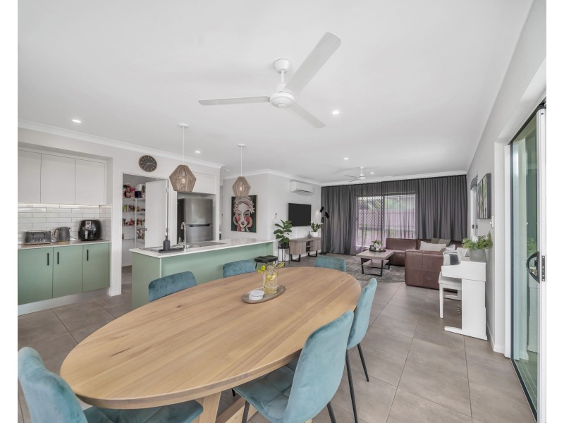 107 Charringa Link, Smithfield QLD 4878