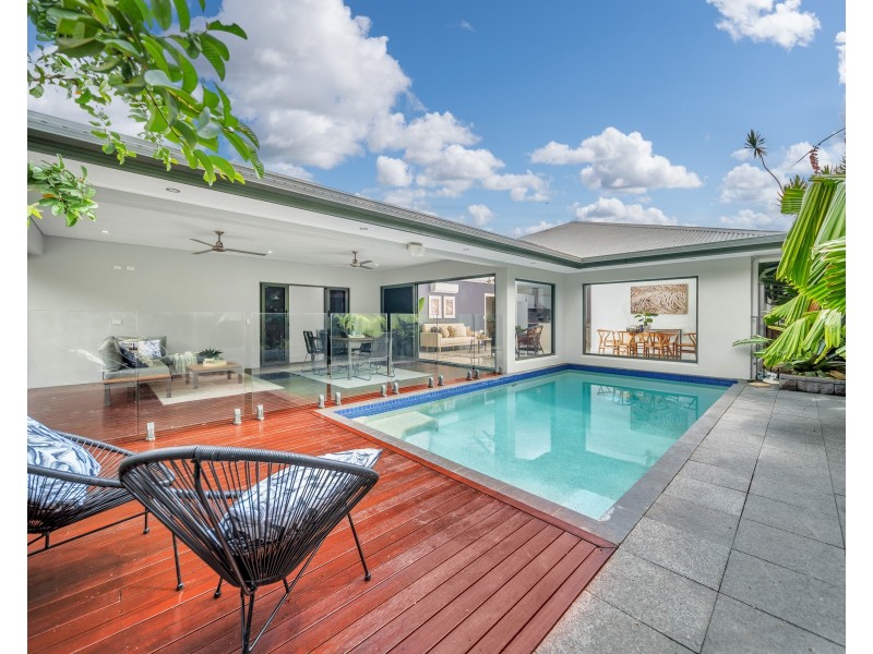 77 McFarlane Drive, Kanimbla QLD 4870