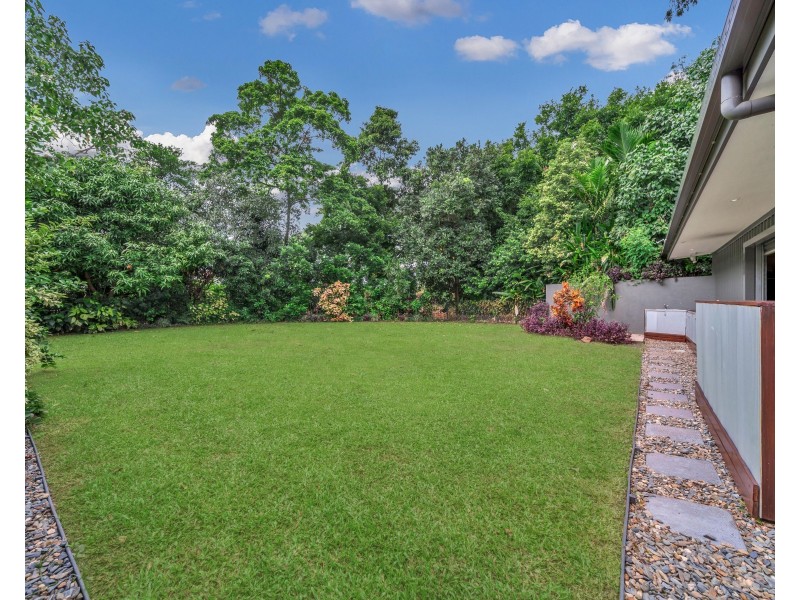 77 McFarlane Drive, Kanimbla QLD 4870