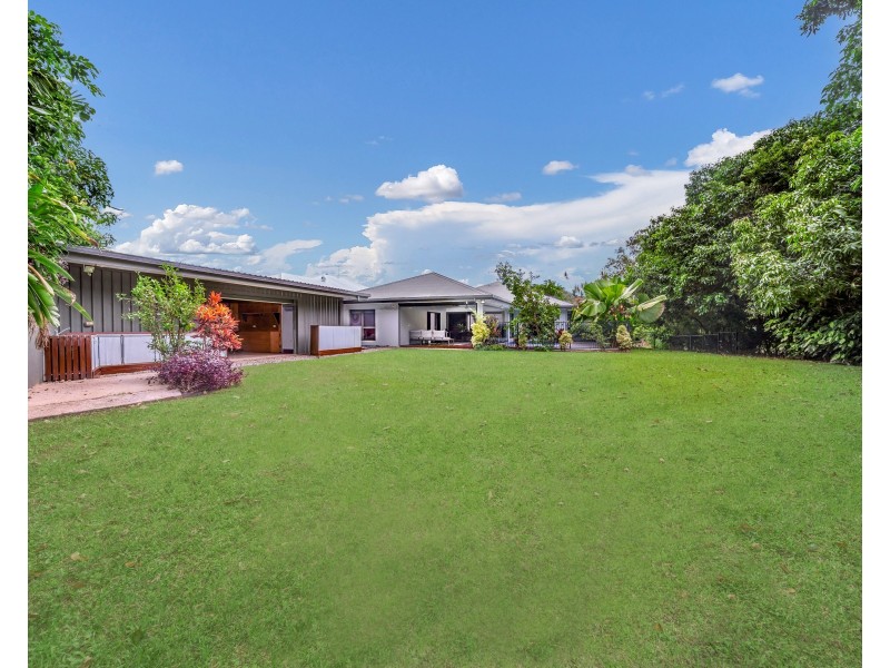 77 McFarlane Drive, Kanimbla QLD 4870