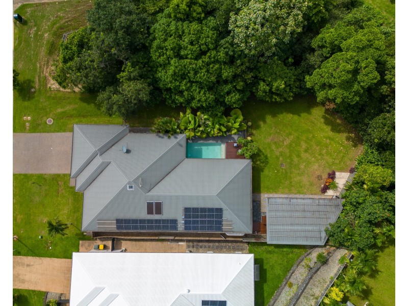 77 McFarlane Drive, Kanimbla QLD 4870