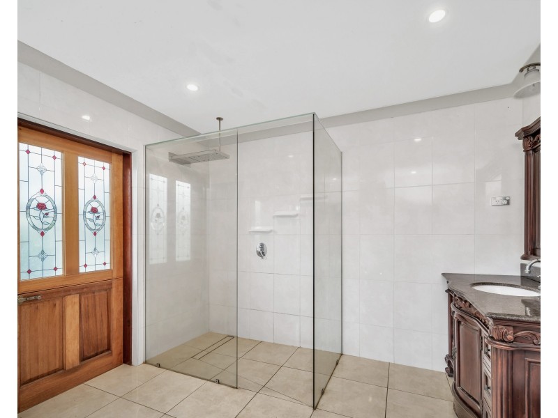 28 Pepperina Street, Mooroobool QLD 4870