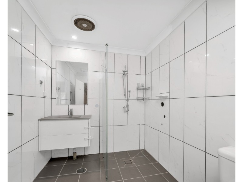 28 Pepperina Street, Mooroobool QLD 4870