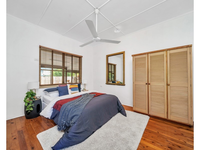 7 David Street, Manunda QLD 4870