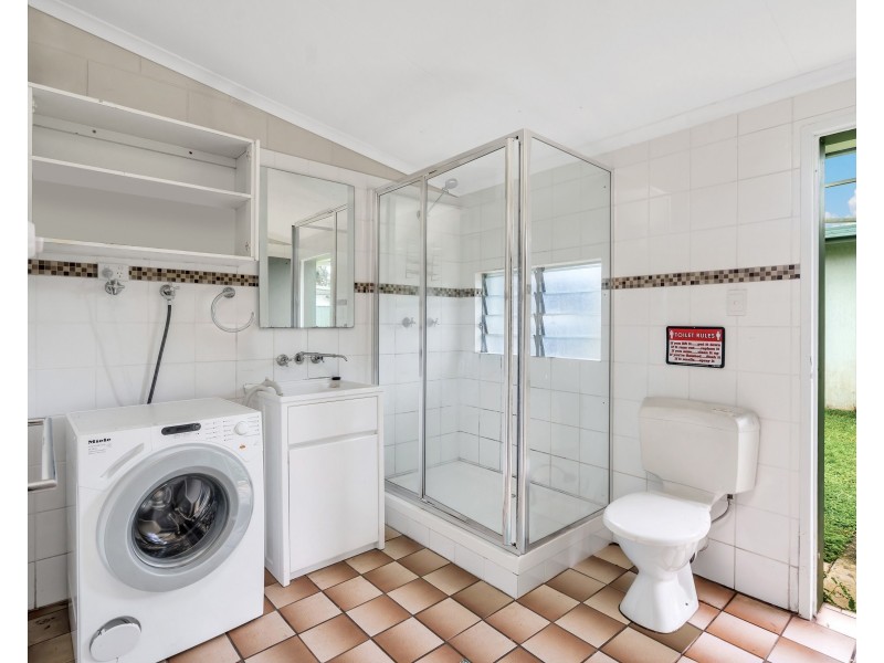4 Harper Close, Manunda QLD 4870