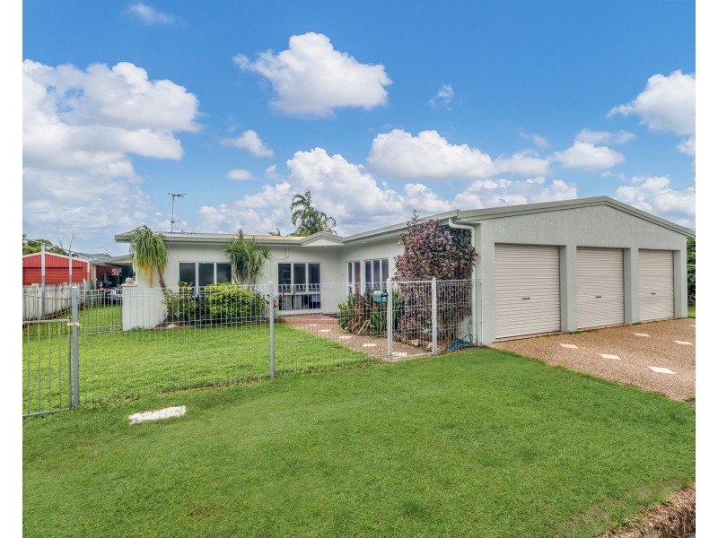 4 Harper Close, Manunda QLD 4870