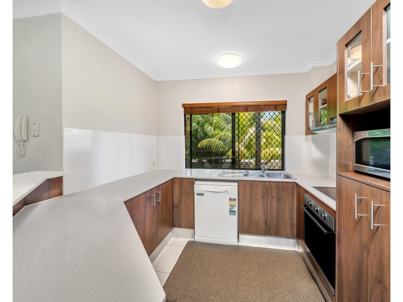 Mooroobool QLD 4870