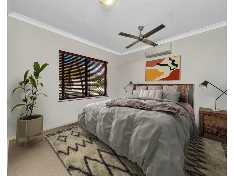 Mooroobool QLD 4870