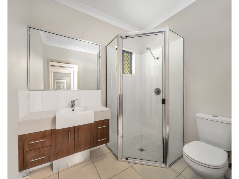 Mooroobool QLD 4870