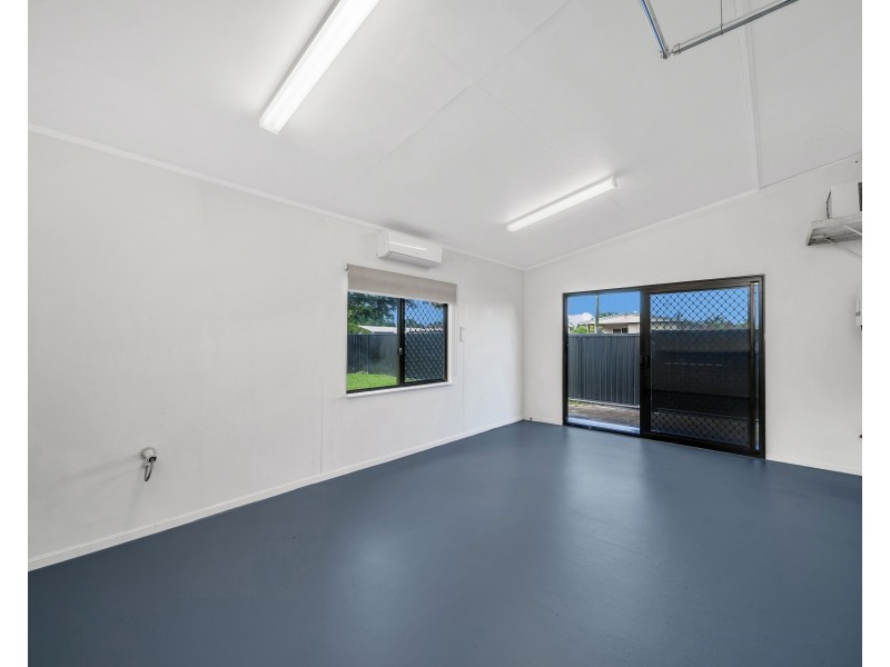 21-23 Lois Street, Mooroobool QLD 4870