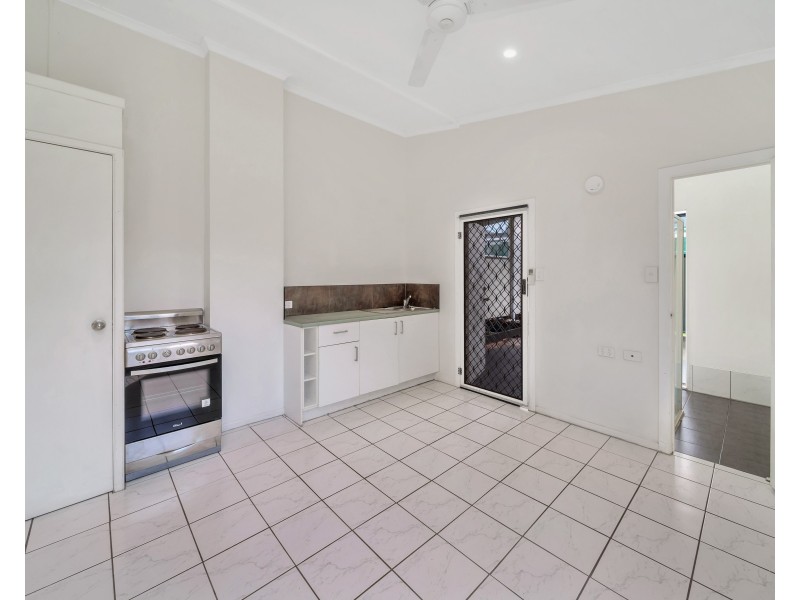 21-23 Lois Street, Mooroobool QLD 4870