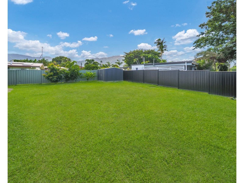 21-23 Lois Street, Mooroobool QLD 4870