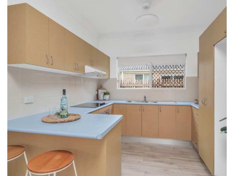 3 Opaline Close, Brinsmead QLD 4870