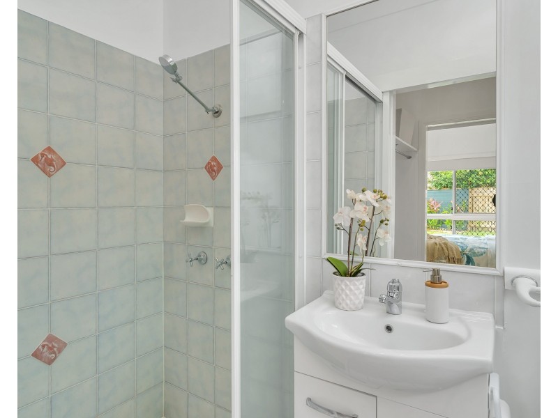 3 Opaline Close, Brinsmead QLD 4870
