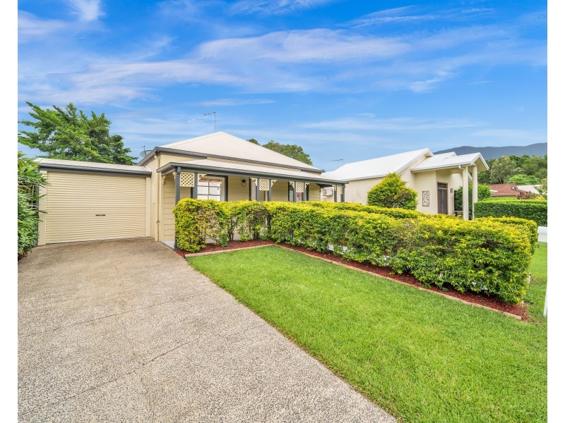 3 Opaline Close, Brinsmead QLD 4870