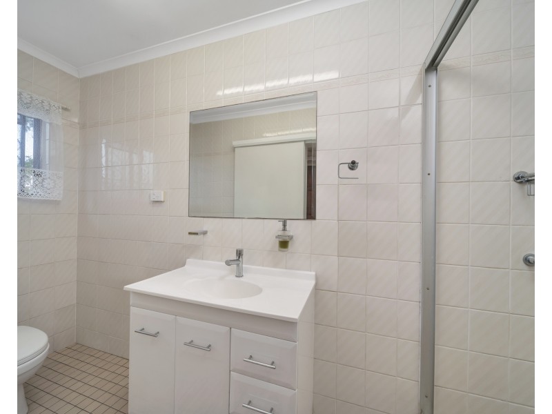 4 Toni Close, Bayview Heights QLD 4868