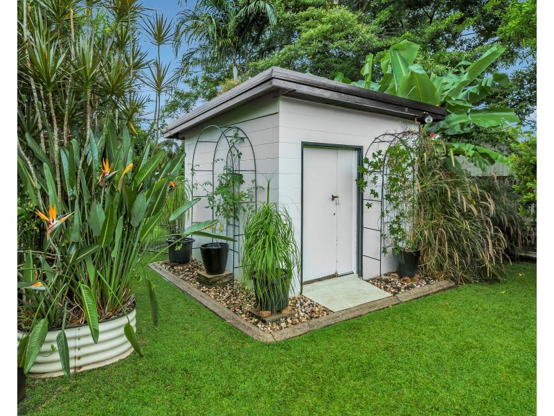 4 Toni Close, Bayview Heights QLD 4868