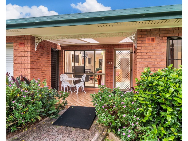 26 Hadrian Avenue, Mooroobool QLD 4870